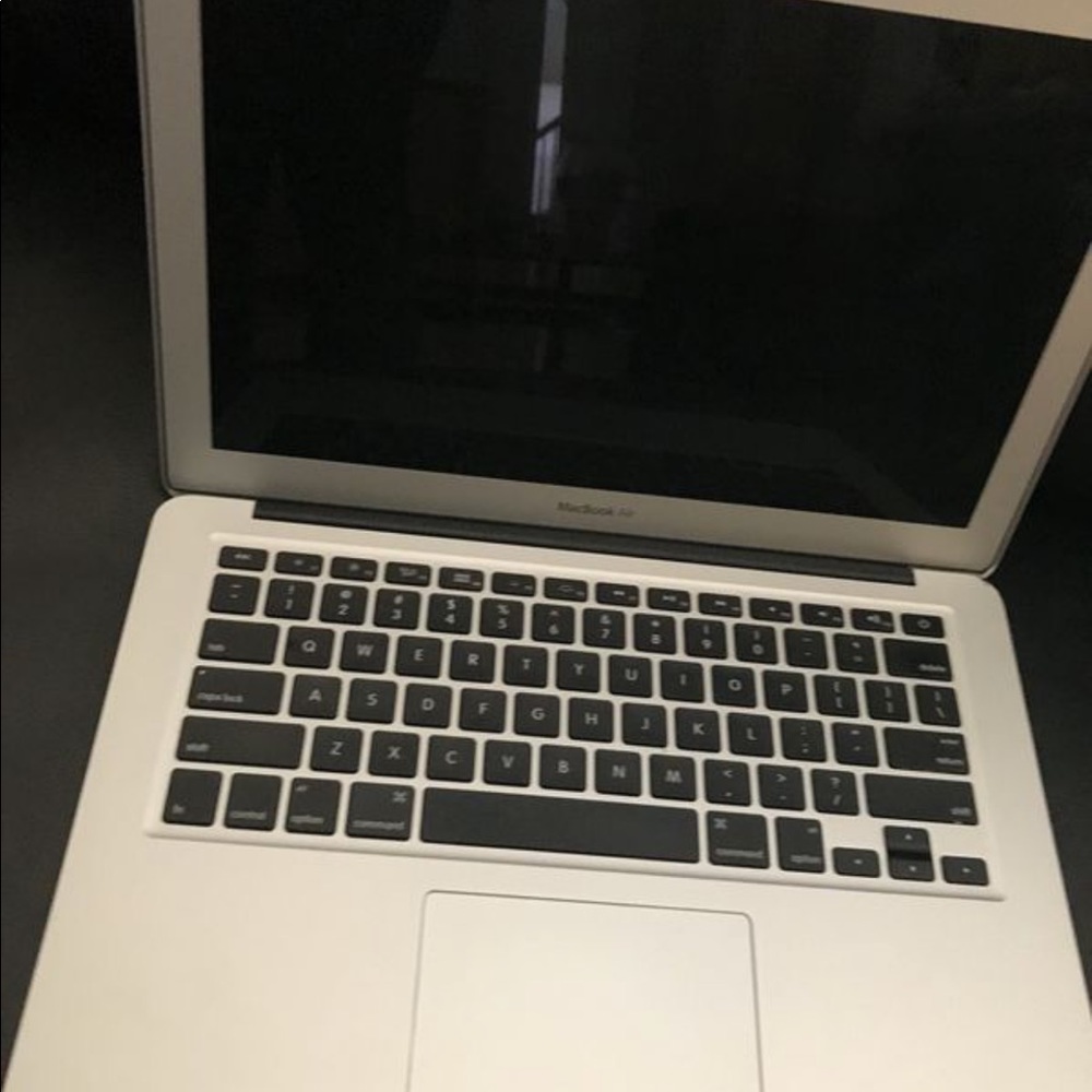 Laptop - Picture 3 of 4